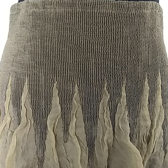 Skirt - Picture 2 of 3